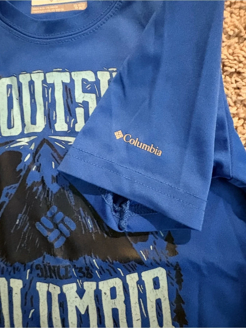 Columbia Blue Graphic Tee with Black Shorts Set